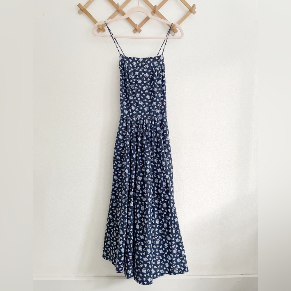 Vintage Ditsy Floral Halter Tie-Back Midi Dress with Full Circle Skirt